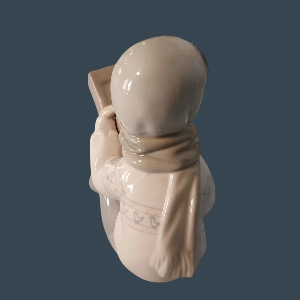 Lladro Child Playing Marraca Figurine Hard To Find Old Mark Vintage